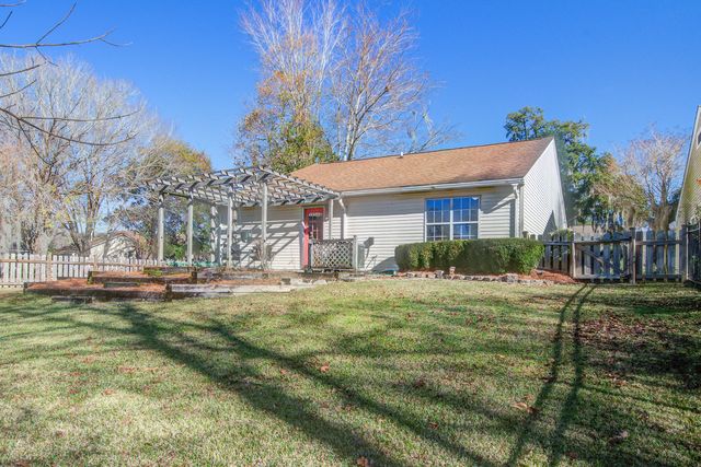 11 Stutz Court, Charleston, SC 29414