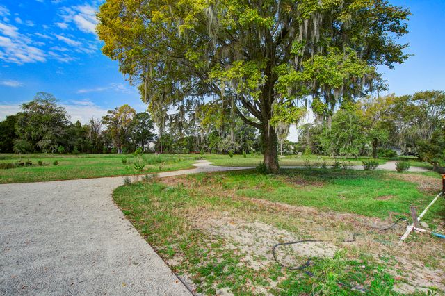 11 Stutz Court, Charleston, SC 29414