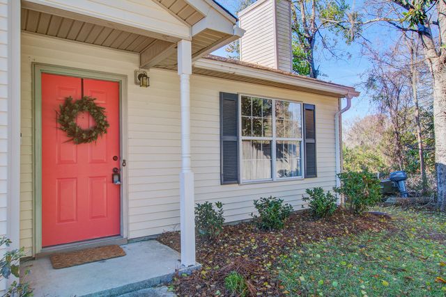 11 Stutz Court, Charleston, SC 29414