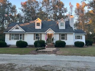 218 E Sheppard Street, Stapleton, GA 30823