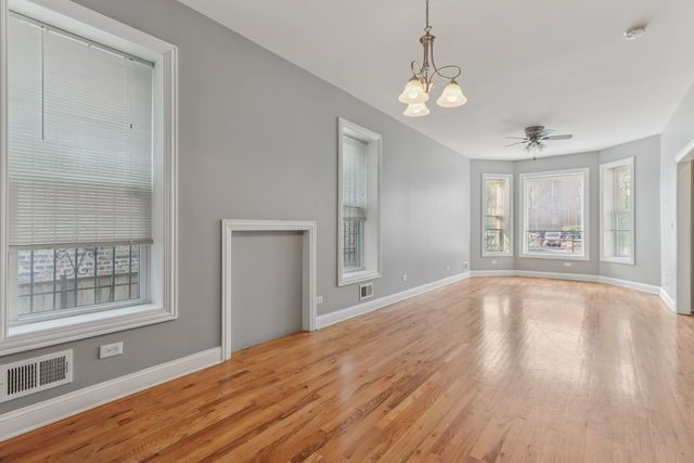 3220 W Polk Street 1, Chicago, IL 60624