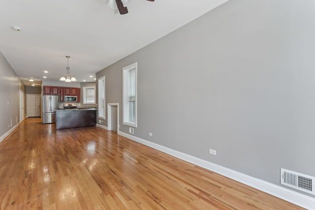 3220 W Polk Street 1, Chicago, IL 60624