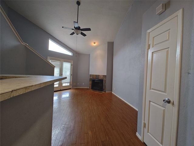 10855 Meadowglen Lane 928, Houston, TX 77042