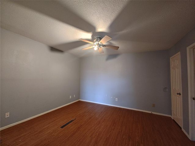 10855 Meadowglen Lane 928, Houston, TX 77042