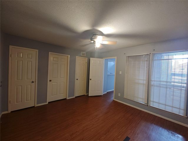 10855 Meadowglen Lane 928, Houston, TX 77042