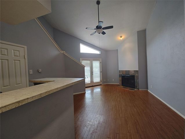 10855 Meadowglen Lane 928, Houston, TX 77042