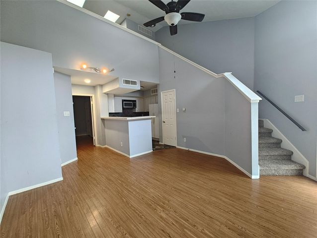 10855 Meadowglen Lane 928, Houston, TX 77042