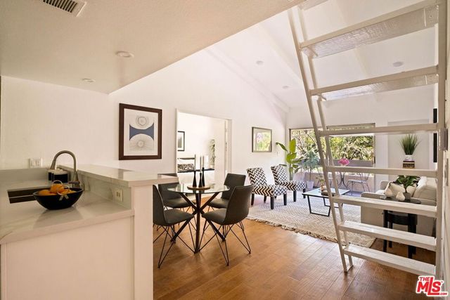 2700 Cahuenga Boulevard 4303, Los Angeles, CA 90068