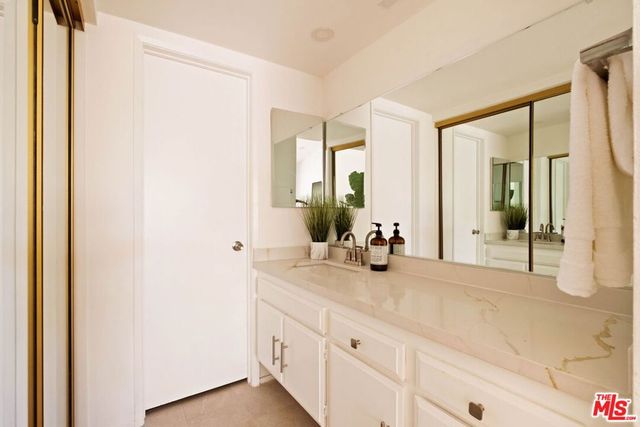 2700 Cahuenga Boulevard 4303, Los Angeles, CA 90068