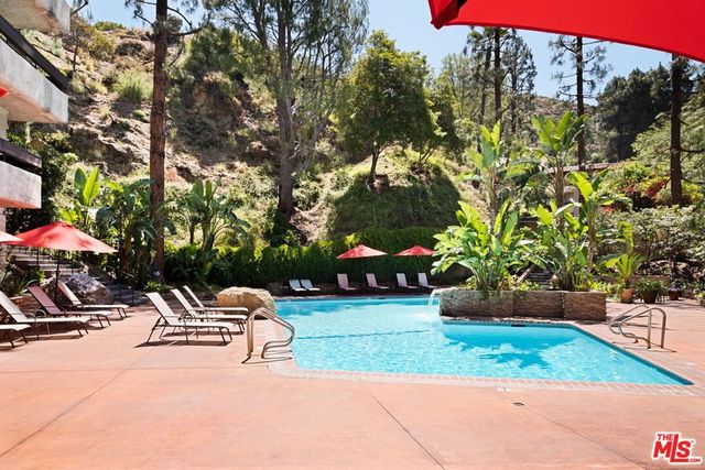 2700 Cahuenga Boulevard 4303, Los Angeles, CA 90068