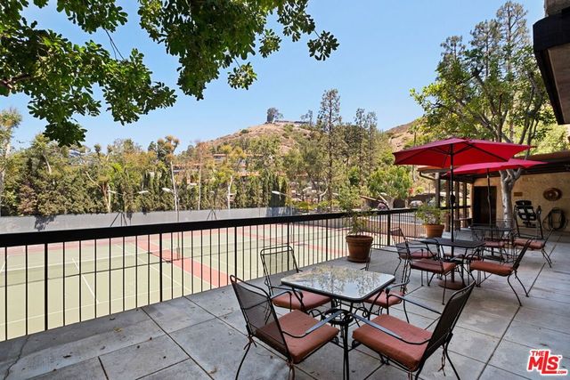2700 Cahuenga Boulevard 4303, Los Angeles, CA 90068