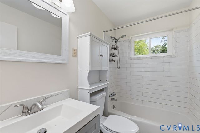 3750 Frankmont Rd, North Chesterfield, VA 23234
