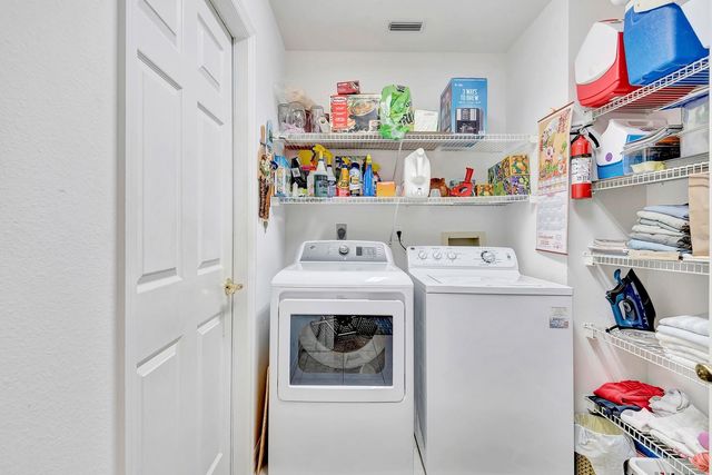 6835 WINSLOW STREET, Sarasota, FL 34243