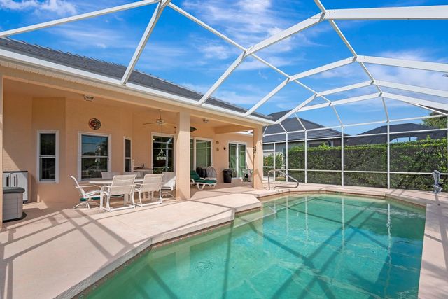 6835 WINSLOW STREET, Sarasota, FL 34243