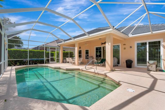 6835 WINSLOW STREET, Sarasota, FL 34243