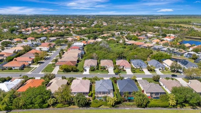 6835 WINSLOW STREET, Sarasota, FL 34243