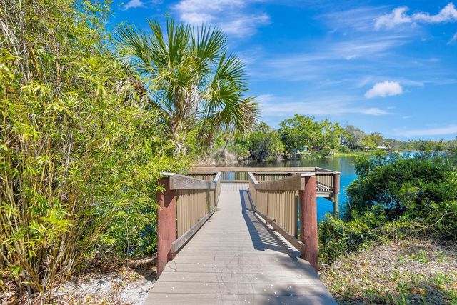 6835 WINSLOW STREET, Sarasota, FL 34243