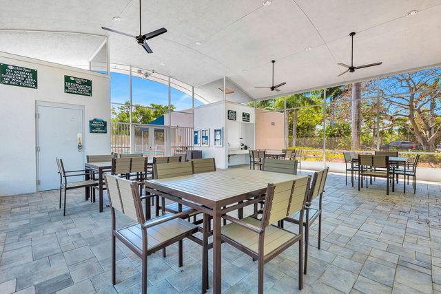 6835 WINSLOW STREET, Sarasota, FL 34243