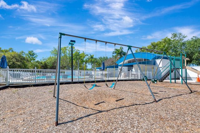 6835 WINSLOW STREET, Sarasota, FL 34243