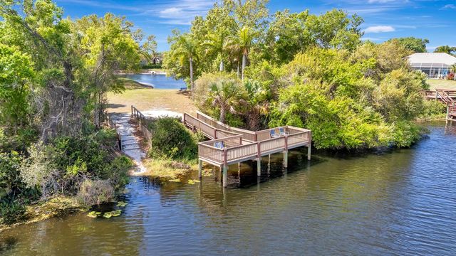 6835 WINSLOW STREET, Sarasota, FL 34243