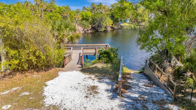 6835 WINSLOW STREET, Sarasota, FL 34243