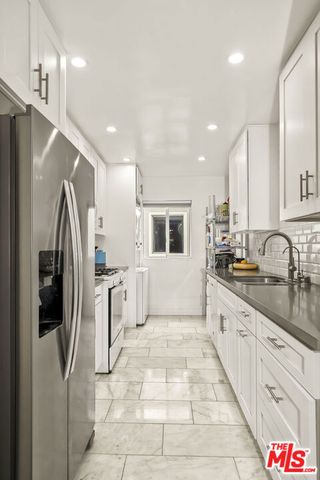 2223 S Bentley Avenue 204, Los Angeles, CA 90064