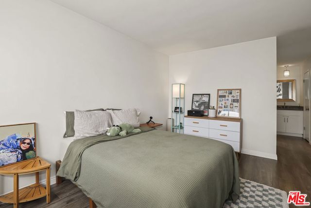 2223 S Bentley Avenue 204, Los Angeles, CA 90064