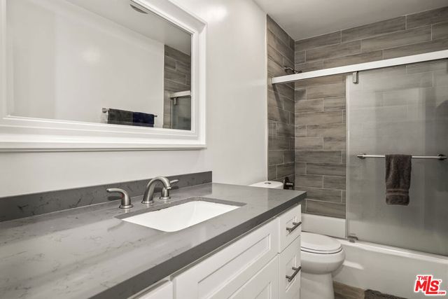 2223 S Bentley Avenue 204, Los Angeles, CA 90064