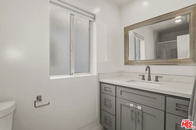 2223 S Bentley Avenue 204, Los Angeles, CA 90064