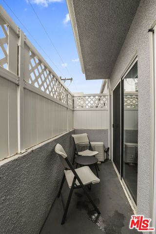 2223 S Bentley Avenue 204, Los Angeles, CA 90064