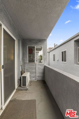 2223 S Bentley Avenue 204, Los Angeles, CA 90064