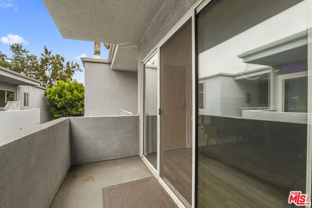 2223 S Bentley Avenue 204, Los Angeles, CA 90064