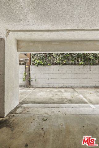 2223 S Bentley Avenue 204, Los Angeles, CA 90064