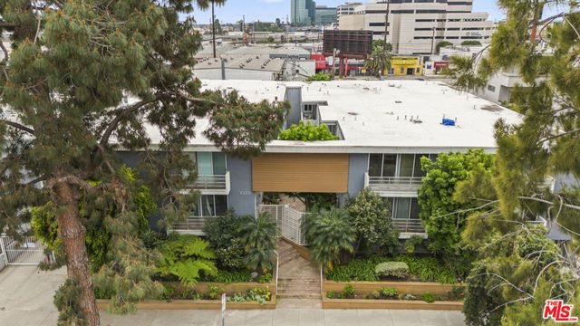 2223 S Bentley Avenue 204, Los Angeles, CA 90064