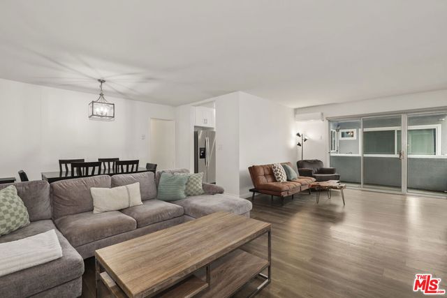 2223 S Bentley Avenue 204, Los Angeles, CA 90064