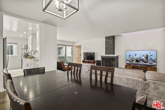 2223 S Bentley Avenue 204, Los Angeles, CA 90064