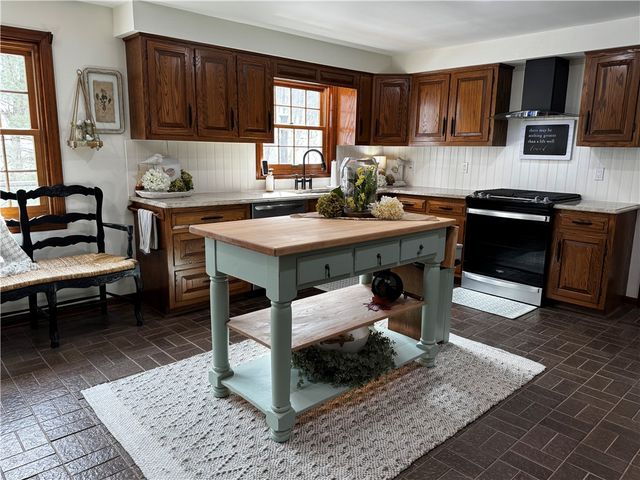 273 Rockdale Road, Penn Twp, PA 16002