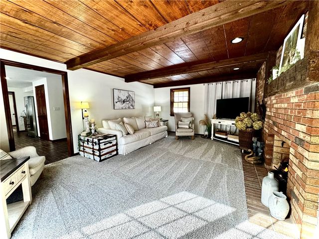 273 Rockdale Road, Penn Twp, PA 16002