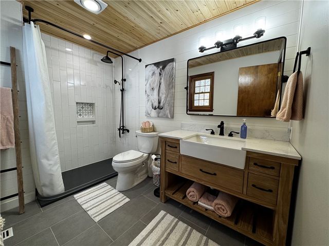 273 Rockdale Road, Penn Twp, PA 16002