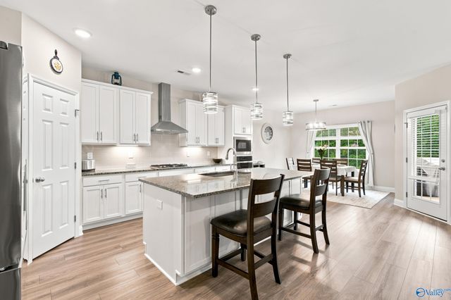 29216 Crawfish Drive NW, Harvest, AL 35749