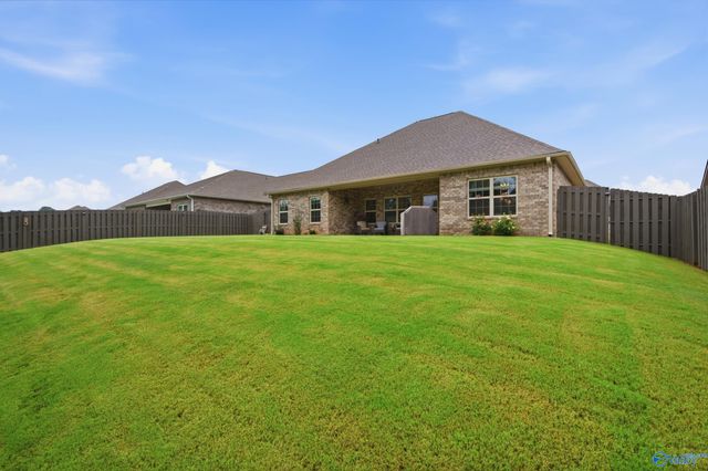 29216 Crawfish Drive NW, Harvest, AL 35749