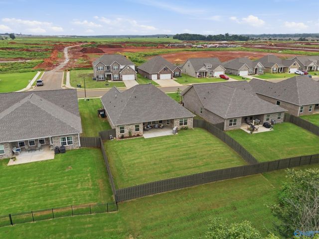 29216 Crawfish Drive NW, Harvest, AL 35749