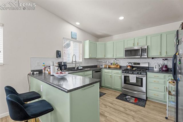 7152 Cliffrose Drive, Colorado Springs, CO 80925