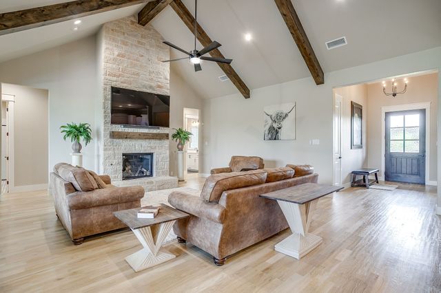 420 Cattlebaron Parc Drive, Fort Worth, TX 76108