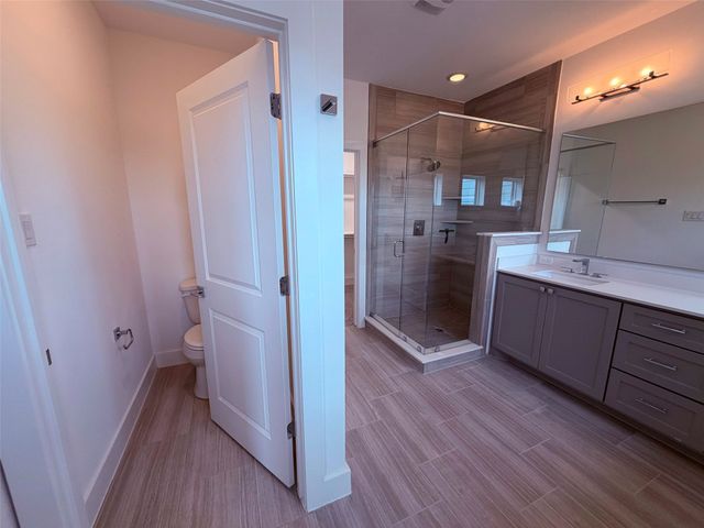 2232 Scenic Bluff Drive, Fort Worth, TX 76111