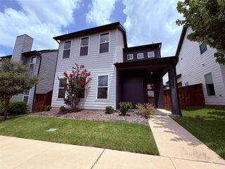 2232 Scenic Bluff Drive, Fort Worth, TX 76111