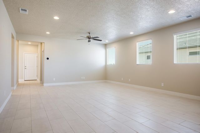 937 Northern Boulevard NE, Rio Rancho, NM 87124