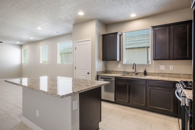 937 Northern Boulevard NE, Rio Rancho, NM 87124