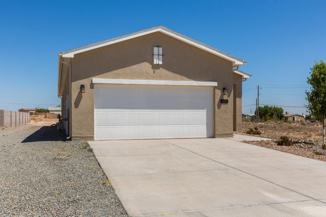 937 Northern Boulevard NE, Rio Rancho, NM 87124