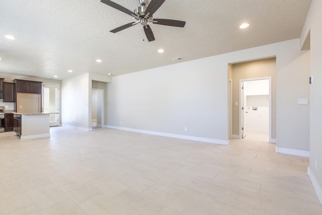 937 Northern Boulevard NE, Rio Rancho, NM 87124